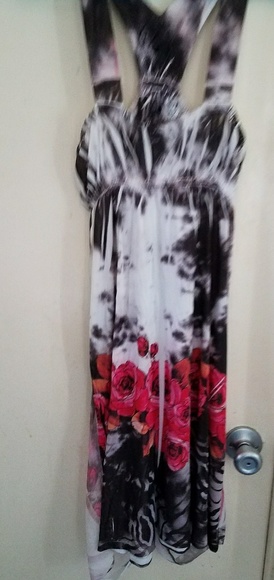 Dress - Picture 2 of 2